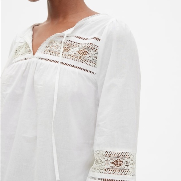 GAP Tops - NWT GAP Lace-Insert Split-Neck Peasant Blouse XXL